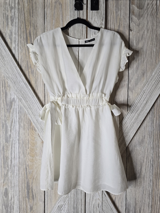 Zara Dresses & Skirts - Zara Cream Tie Waist Mini Dress Feminine Chic Flowy Neutral Blogger Style Size M